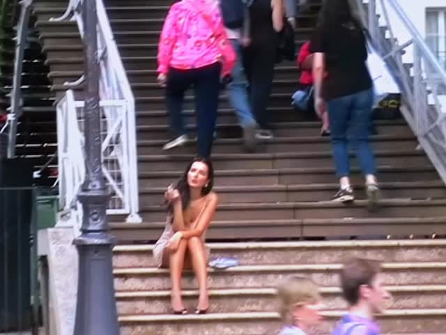 Post 2 by Dalia Camilia on Instagram (video)