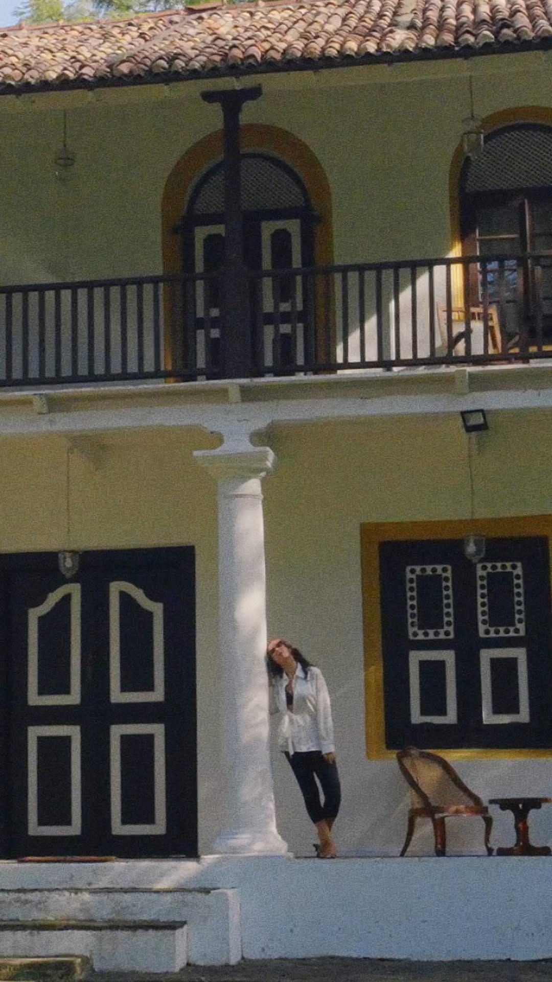 Post 6 by Dalia Camilia on Instagram (video)