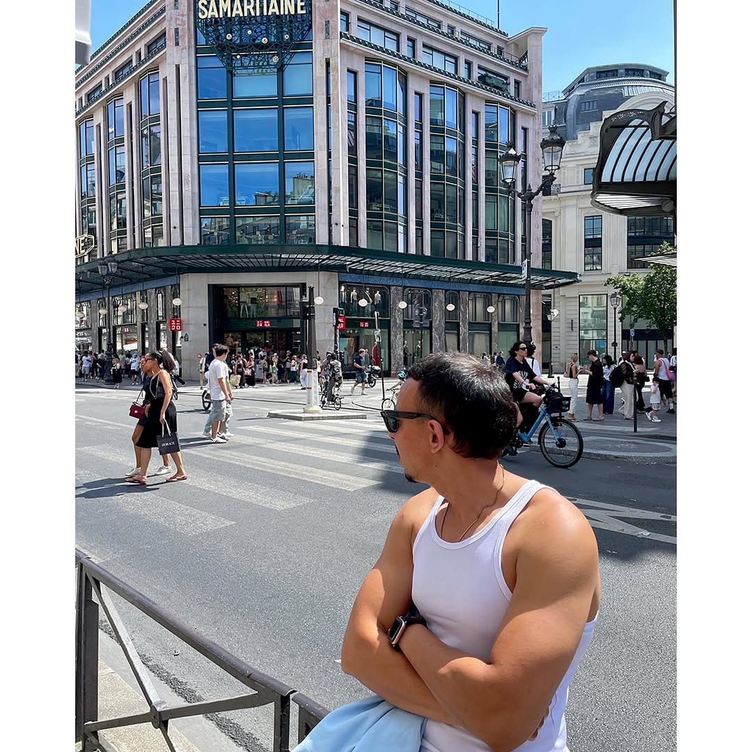 Post 1 by AB on Instagram (carousel)