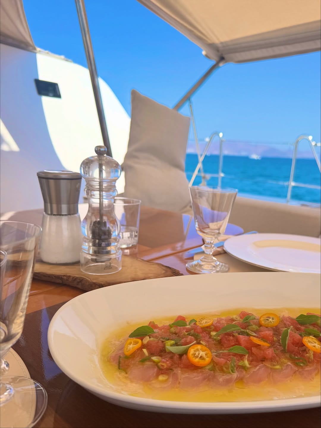 Post 2 by Thibault | Chef Privé & Traiteur | YachtsChef on Instagram (carousel)
