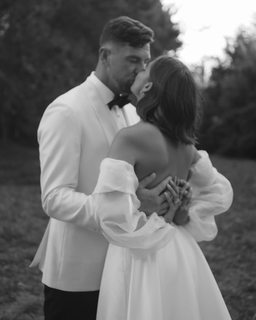 Post 10 by Pia - Italy, France, NZ Documentary Wedding Photographer on Instagram (carousel)