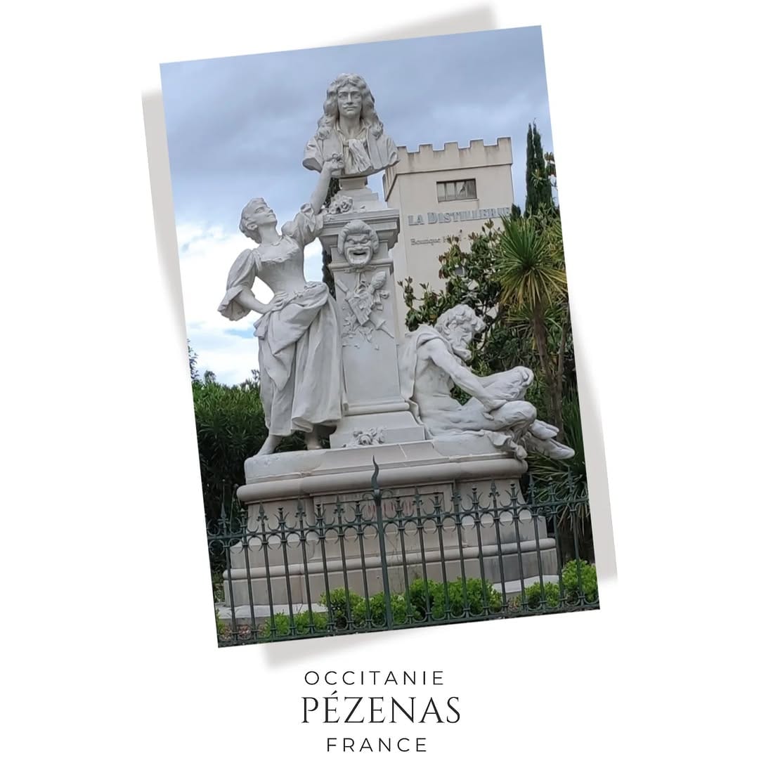 Post 4 by Helena Marc on Instagram (image)