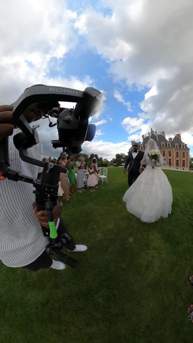 Post 1 by Maurace on Instagram (video)