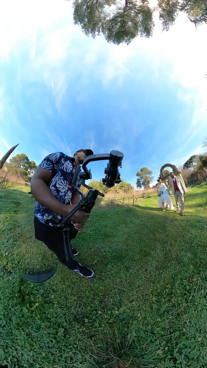 Post 6 by Maurace on Instagram (video)