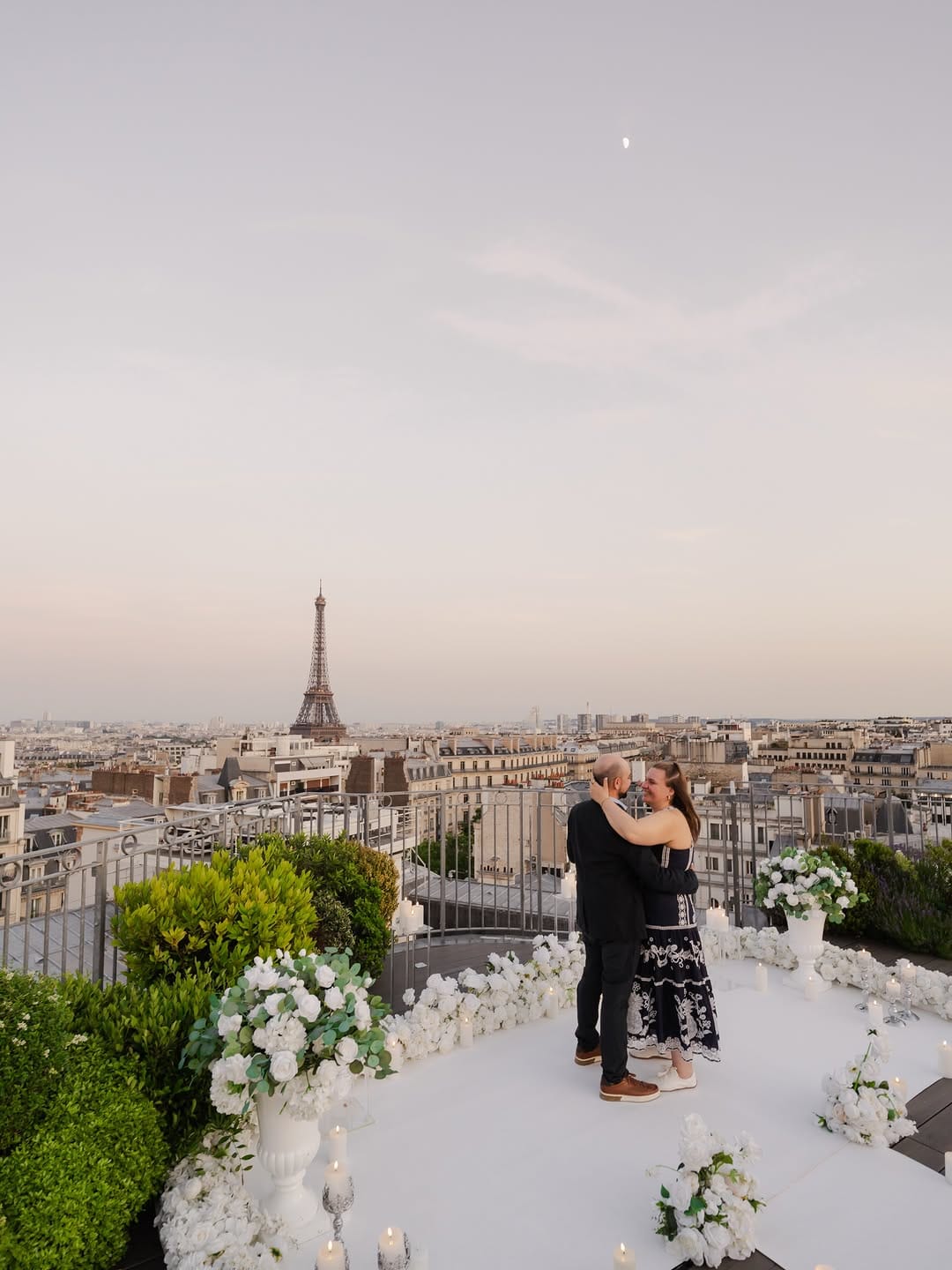 Post 2 by The Parisian Photographers | Paris photoshoots on Instagram (carousel)