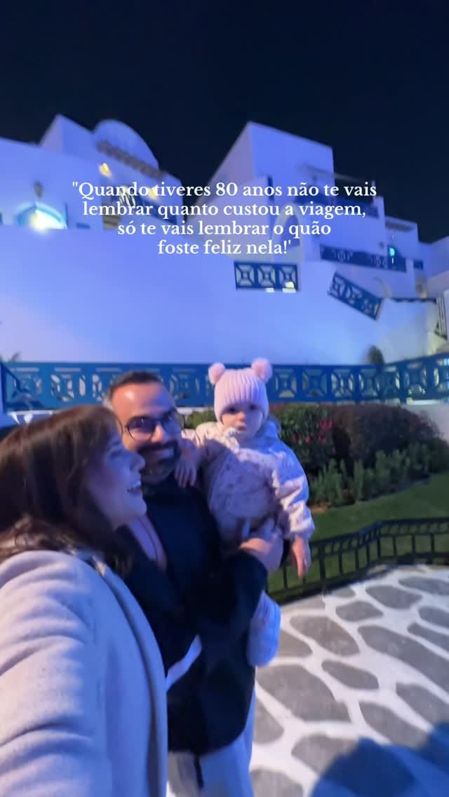 Post 5 by Letícia Canilho on Instagram (video)