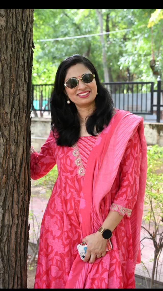 Post 1 by Ruby Yadav on Instagram (video)