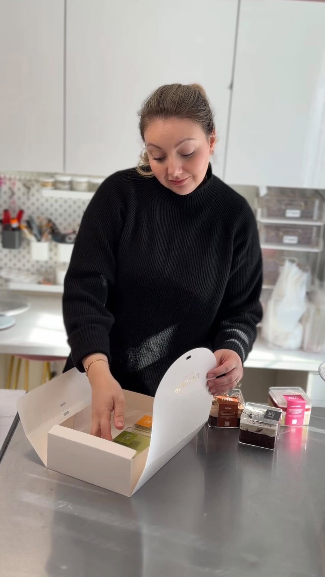 Post 1 by Cake Dolls | Wedding & Custom Cakes | Boston on Instagram (video)
