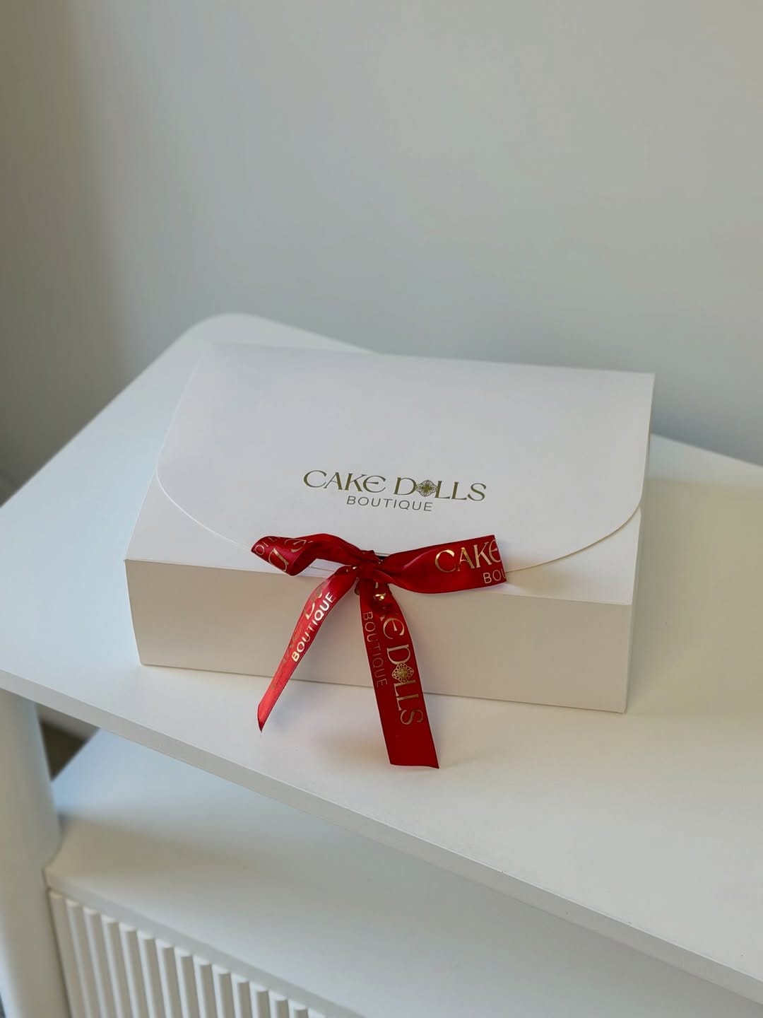 Post 2 by Cake Dolls | Wedding & Custom Cakes | Boston on Instagram (carousel)