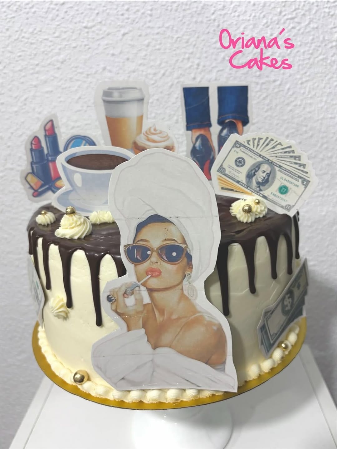 Post 4 by Oriana’s cakes on Instagram (carousel)