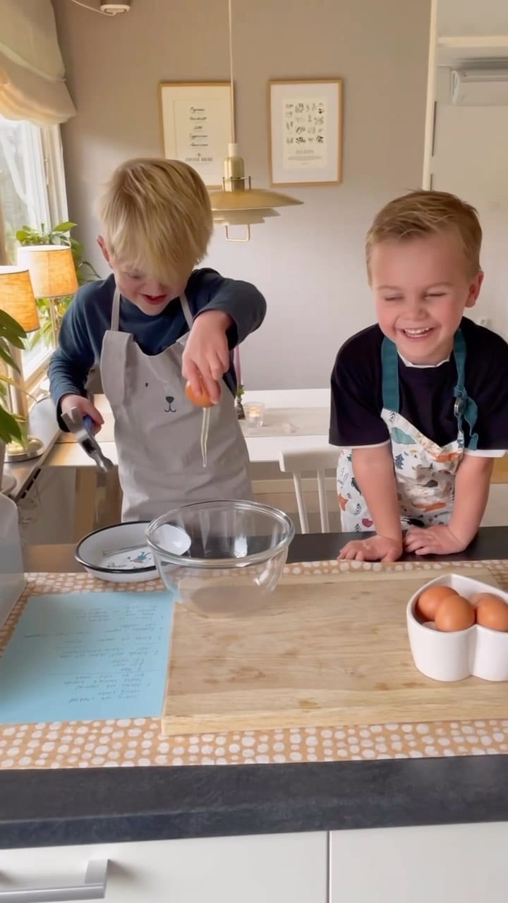 Post 9 by 👨Oscar👩‍🦰Hanna👶Elliot👶Oliver on Instagram (video)