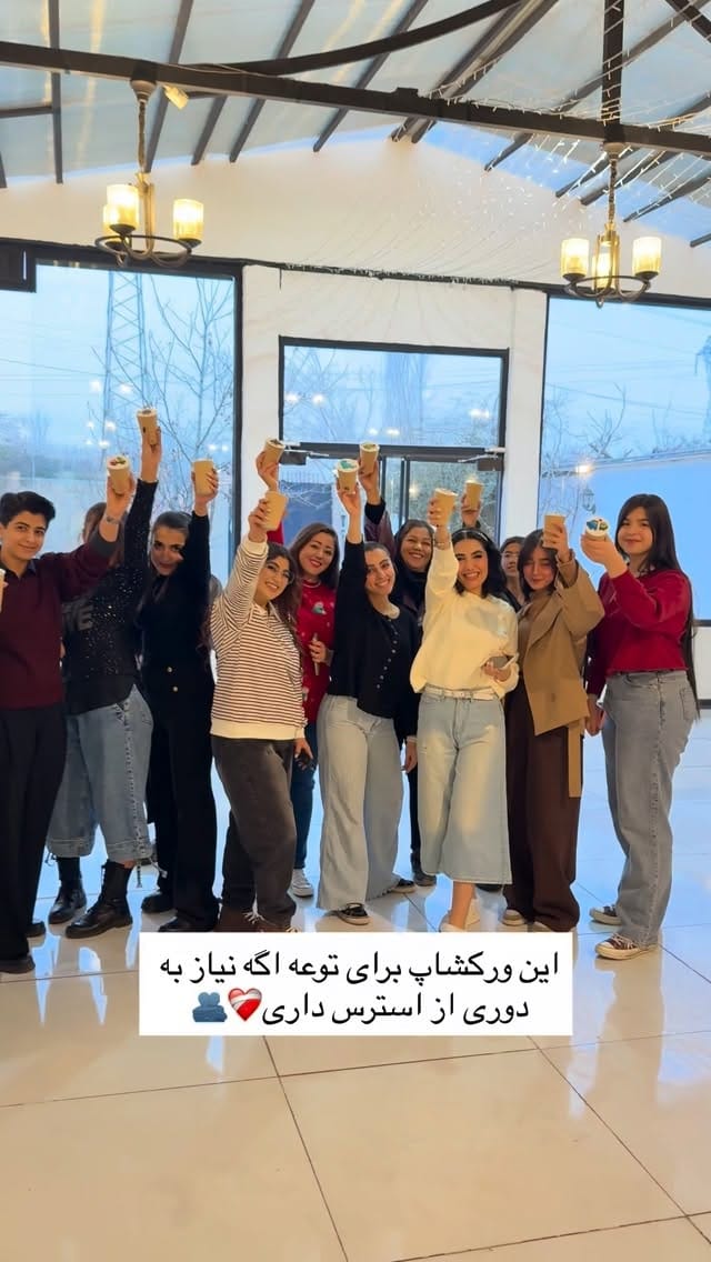 Post 4 by کیک/کوکی خونگی- فائزه پهلوانی on Instagram (video)
