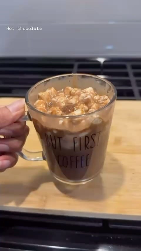 Post 6 by Mona Sahni on Instagram (video)