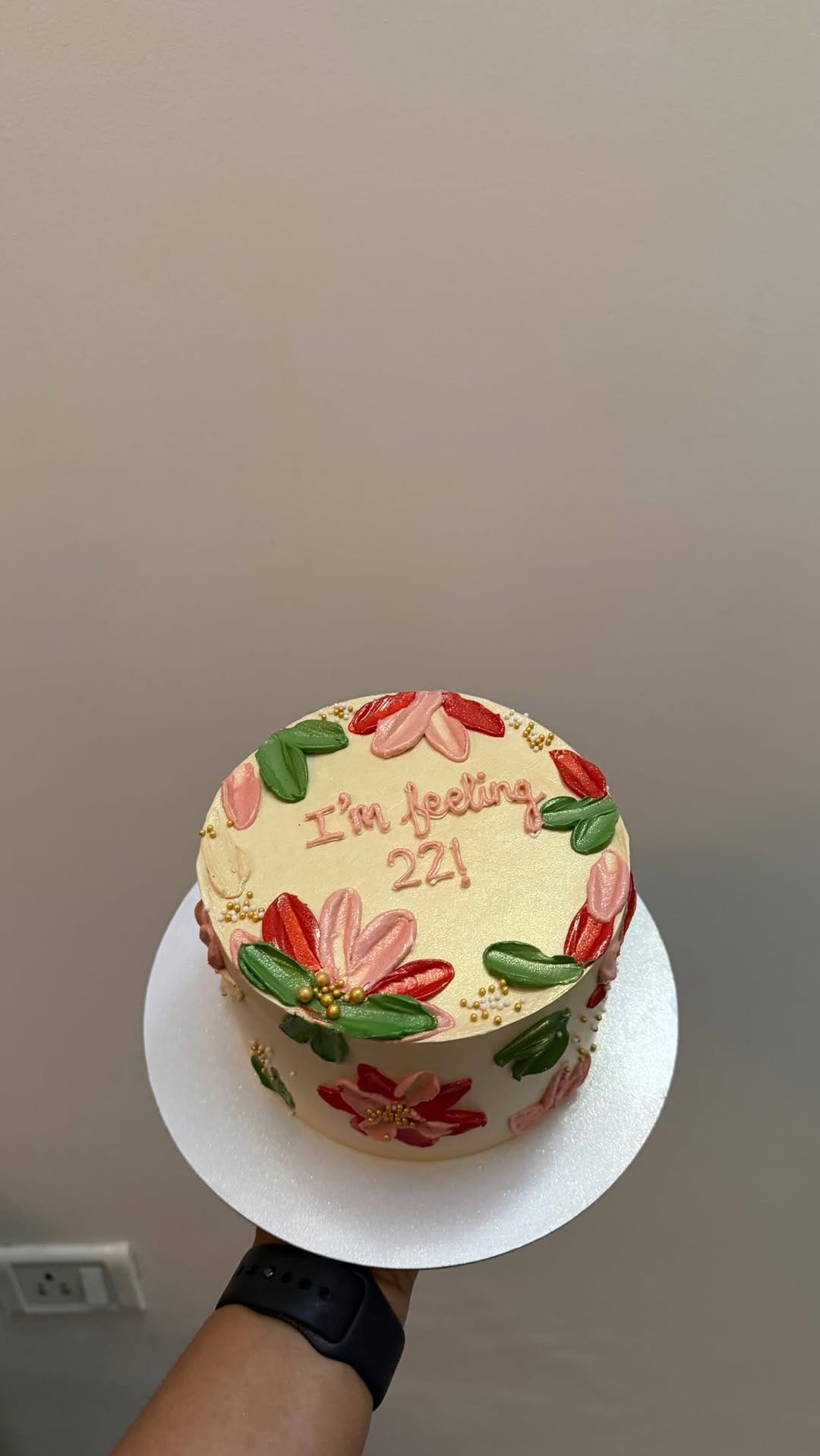 Post 5 by Eshitaa & Seema | Cakes | Jaipur on Instagram (video)