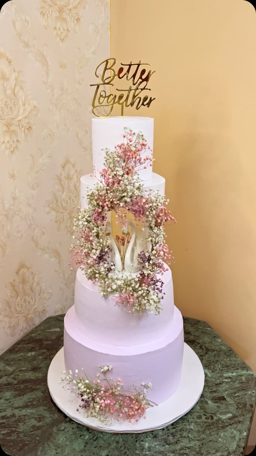 Post 8 by Eshitaa & Seema | Cakes | Jaipur on Instagram (video)