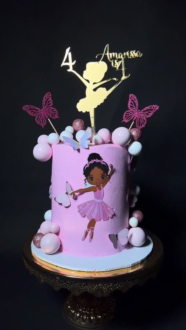 Post 7 by Cakesbymamarazzi on Instagram (video)