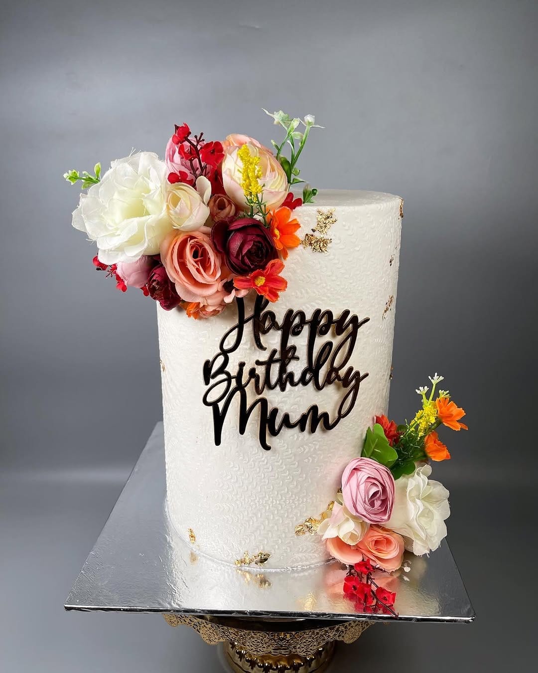 Post 3 by Cakesbymamarazzi on Instagram (image)