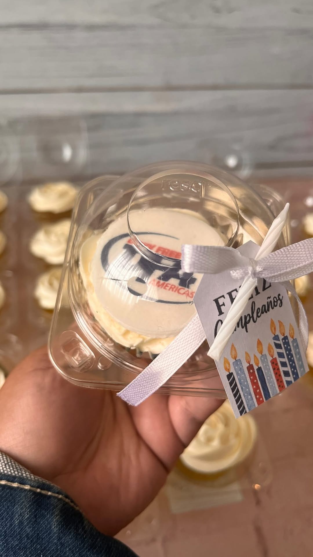 Post 2 by Sweet Home Postres on Instagram (video)