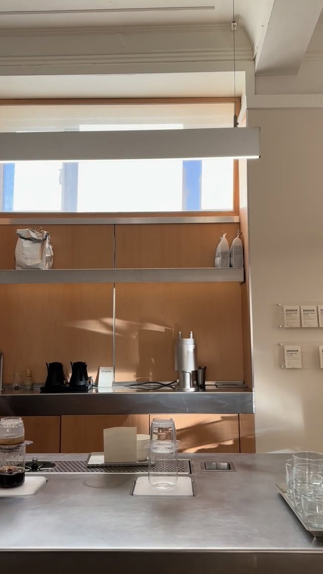Post 8 by ZENNOR on Instagram (video)