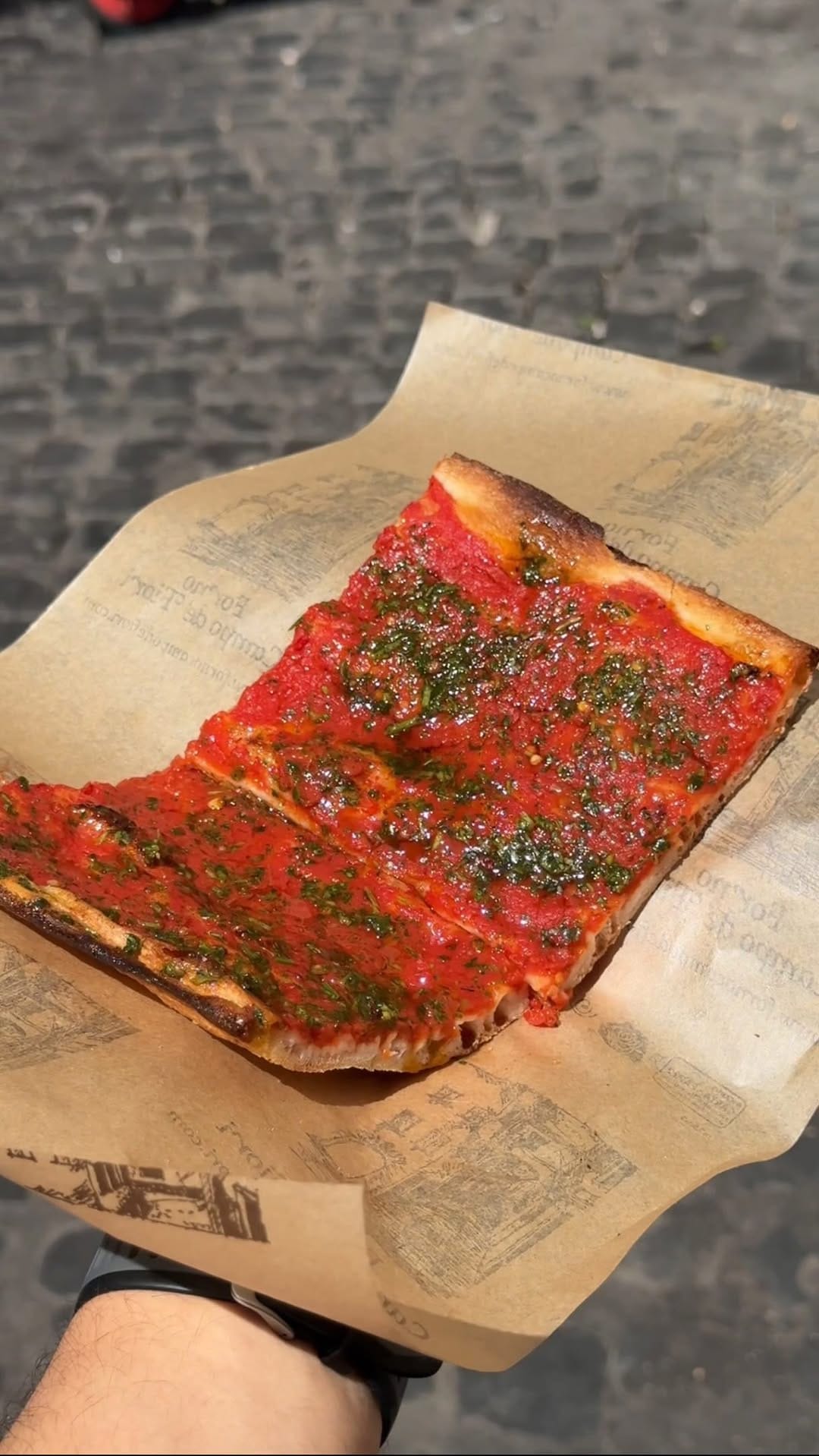 Post 5 by Forno Campo de’ Fiori dal 1880 on Instagram (video)