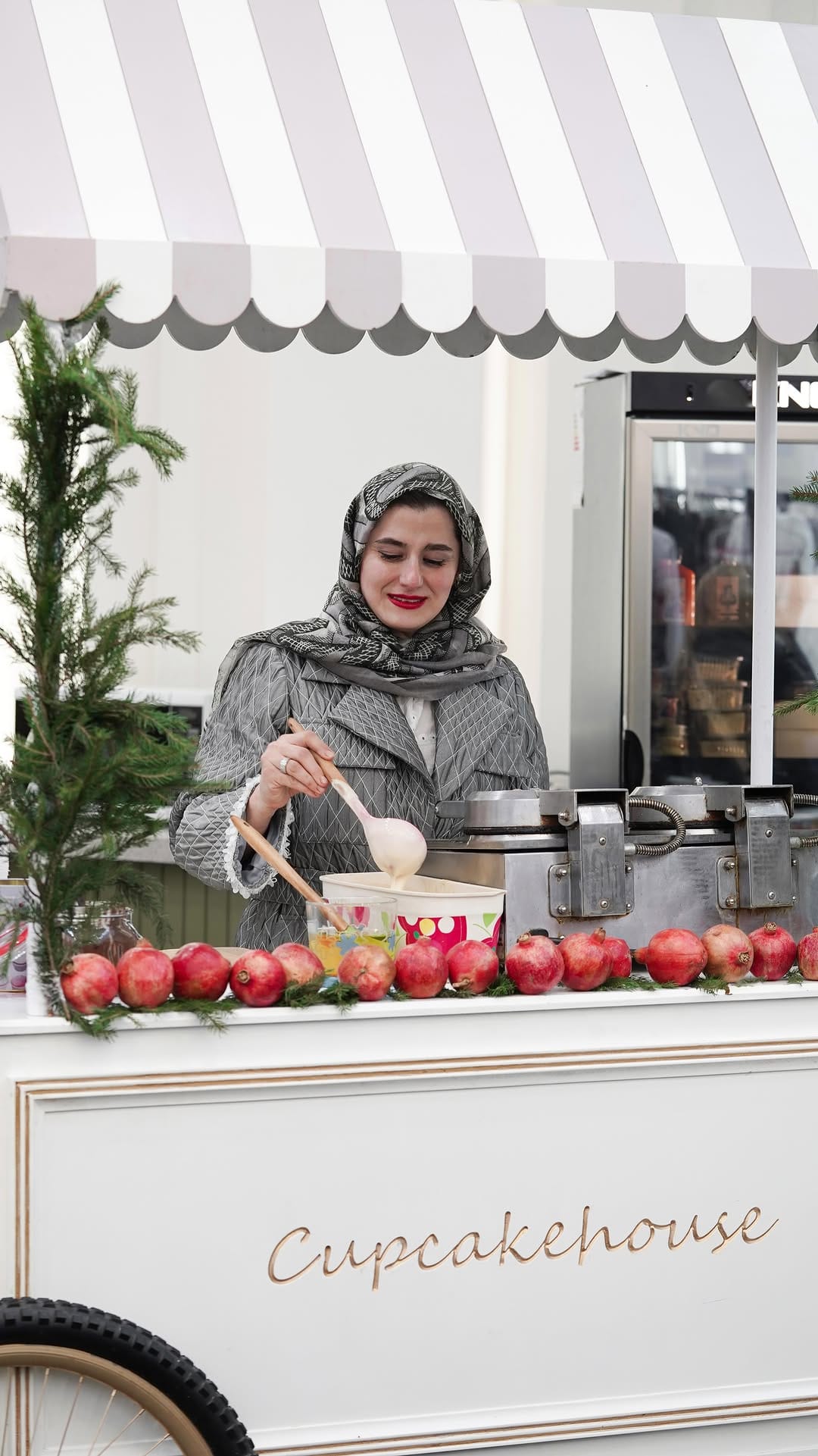 Post 6 by کاپ کیک هاوس تهران 🧁 on Instagram (video)