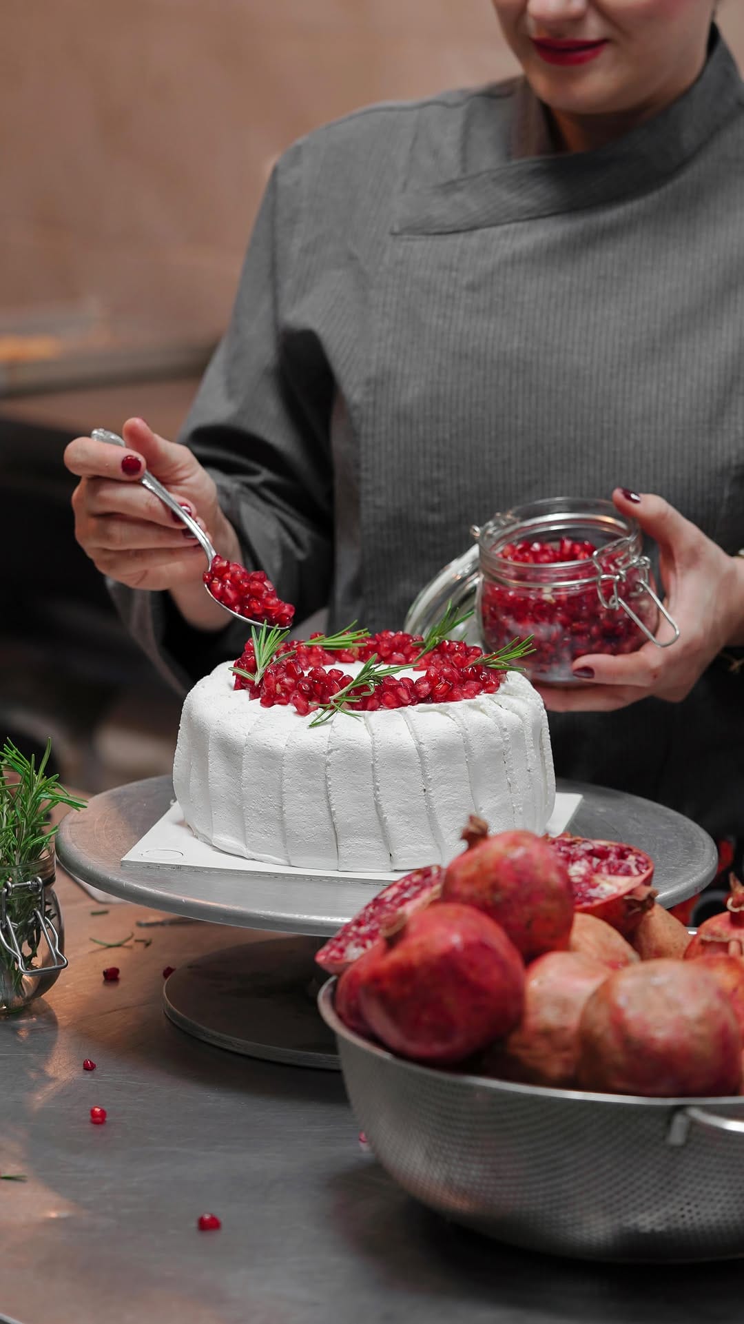 Post 5 by کاپ کیک هاوس تهران 🧁 on Instagram (video)