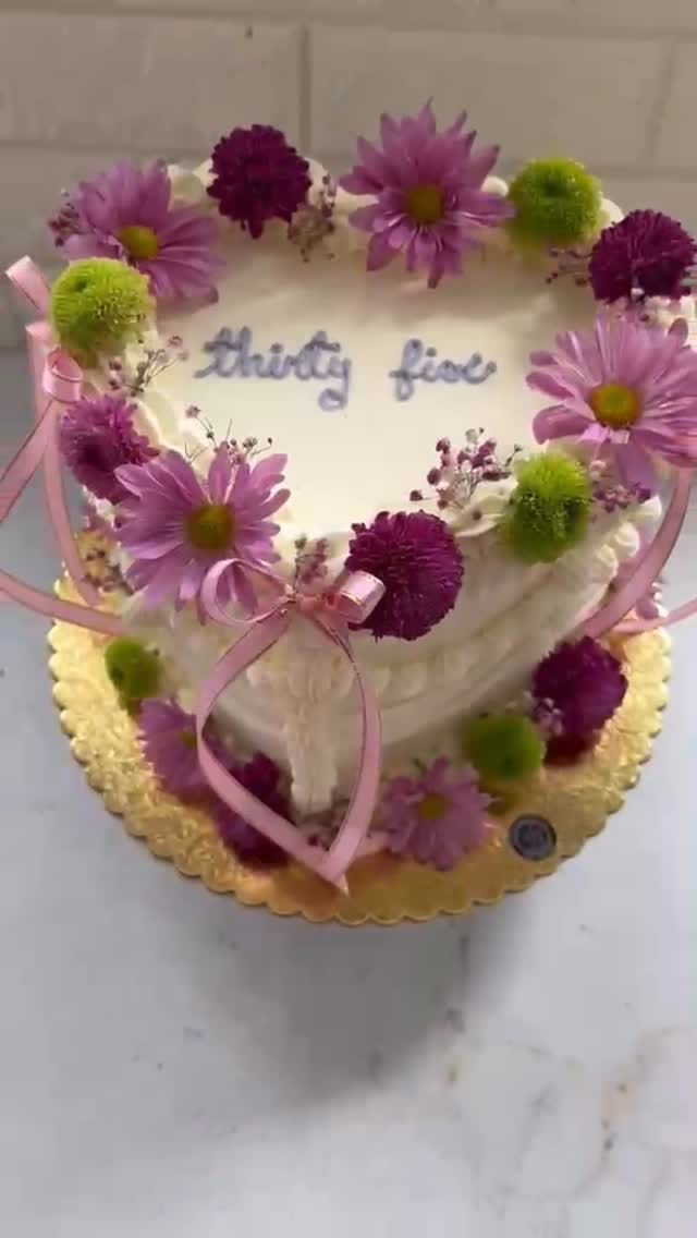 Post 1 by Awake And Bake on Instagram (video)