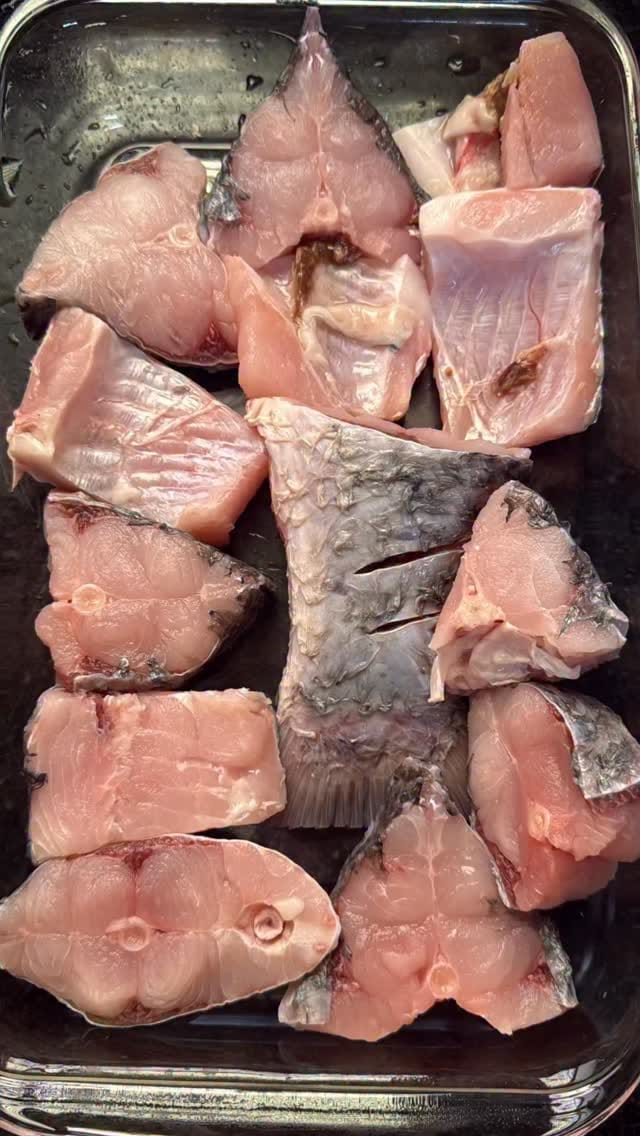Post 4 by Truly Bong on Instagram (video)