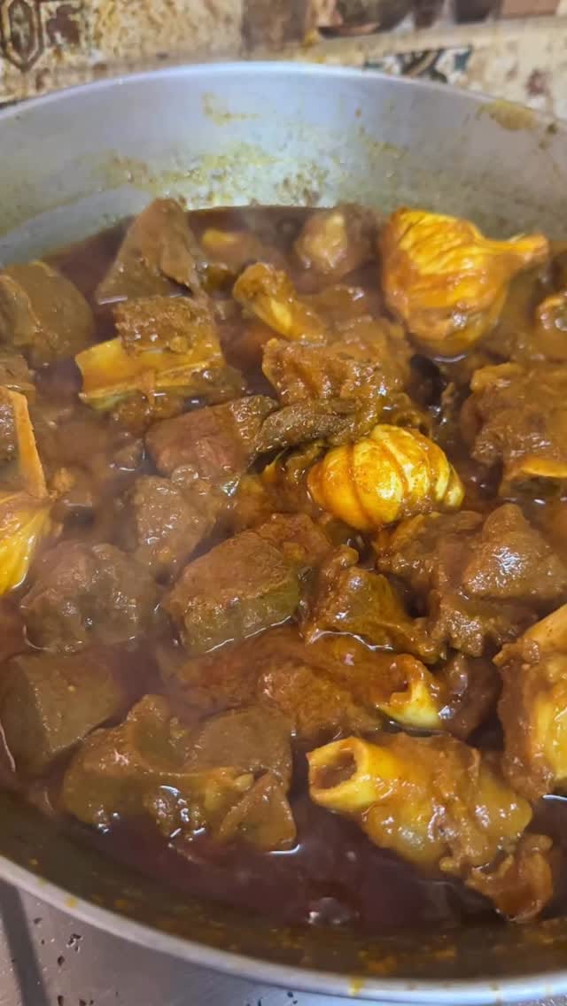 Post 9 by Truly Bong on Instagram (video)