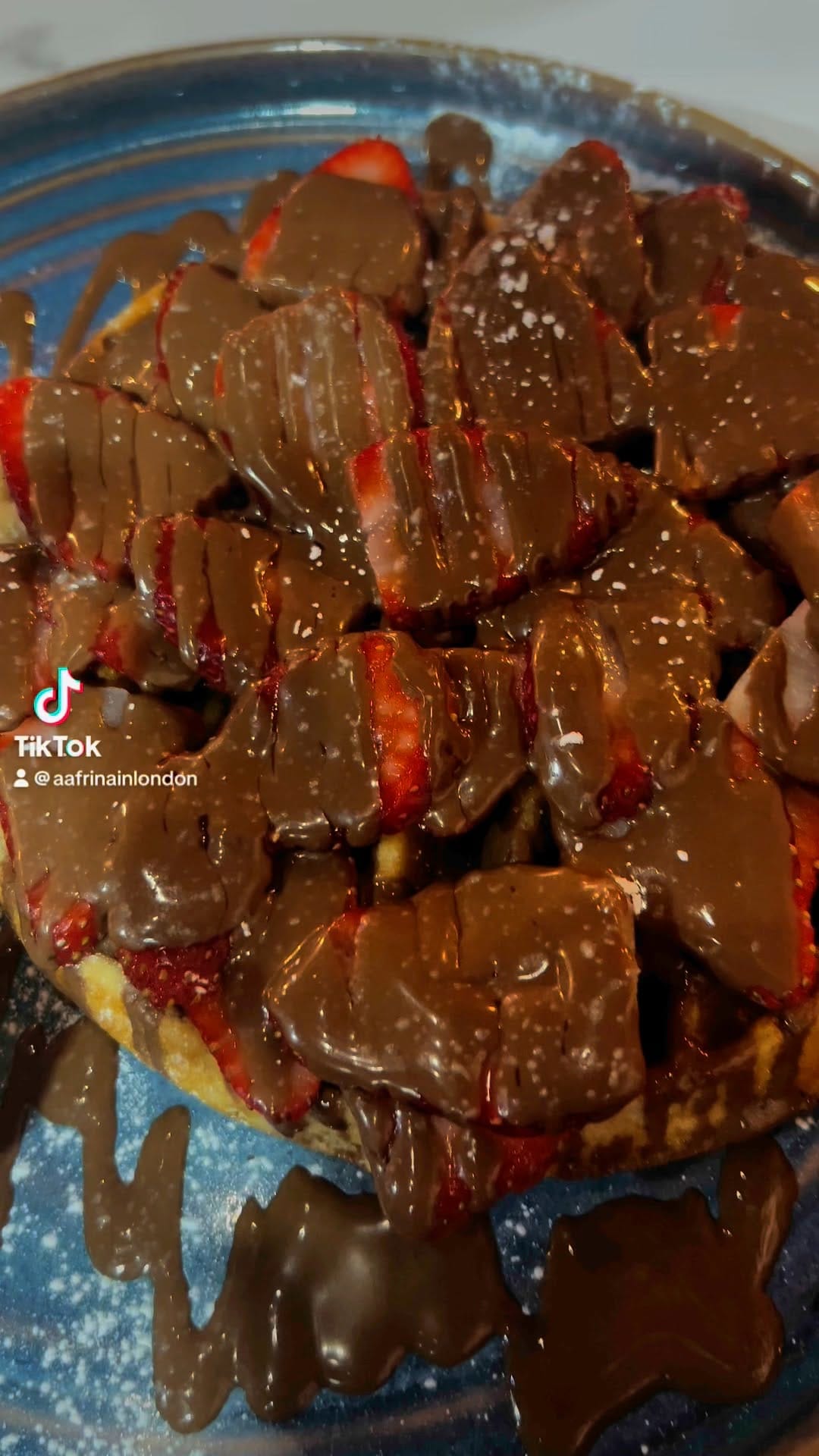 Post 1 by Love Choco - Desserts on Instagram (video)
