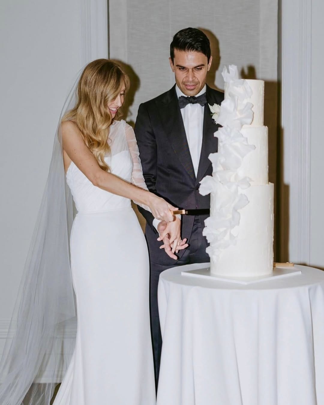 Post 9 by VIOLET & SALT® | Melbourne Cakes & Desserts on Instagram (image)