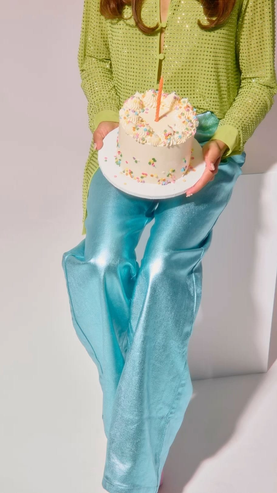 Post 2 by VIOLET & SALT® | Melbourne Cakes & Desserts on Instagram (video)