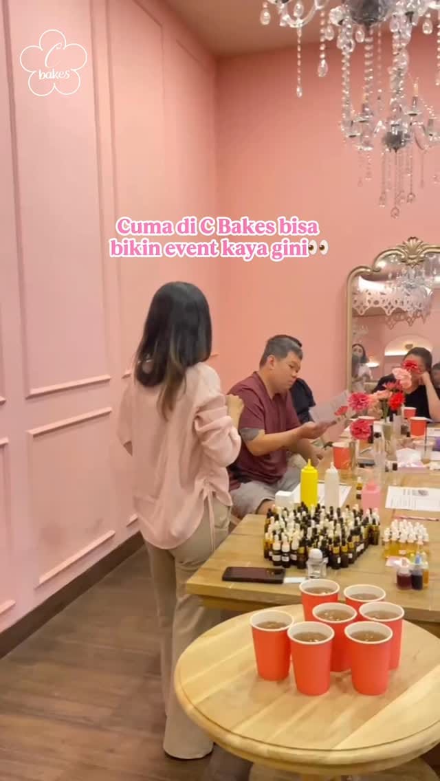 Post 5 by C Bakes - Super Chiffon on Instagram (video)