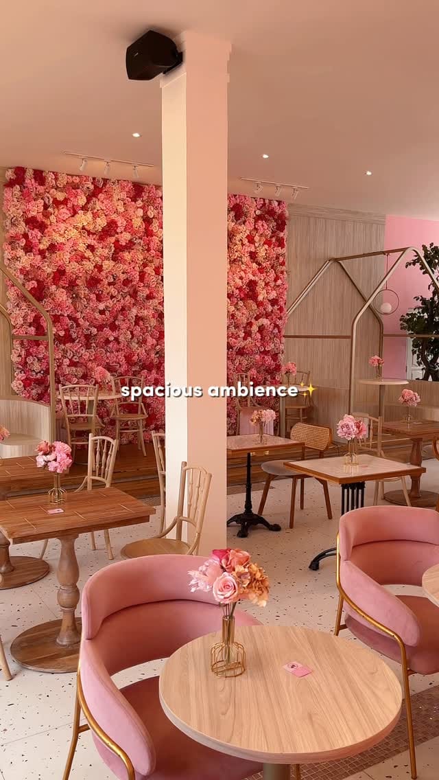 Post 10 by C Bakes - Super Chiffon on Instagram (video)