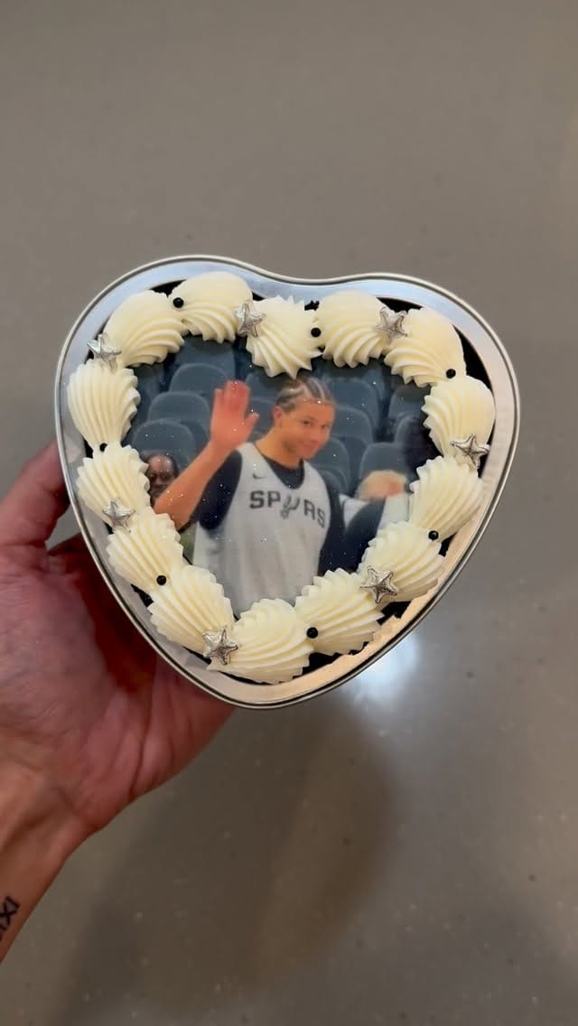 Post 1 by Hal’s Bakery on Instagram (video)