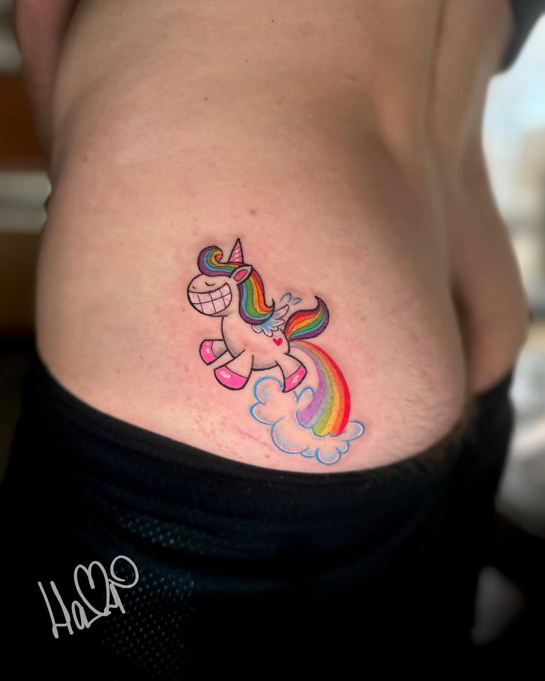 Post 6 by Hami Négyökrű on Instagram (carousel)