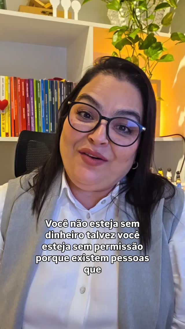 Post 5 by Erika Fequettia | Constelação Familiar & Empresarial on Instagram (video)