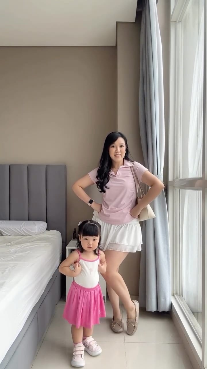 Post 7 by sherla but better call me ela🌻 on Instagram (video)
