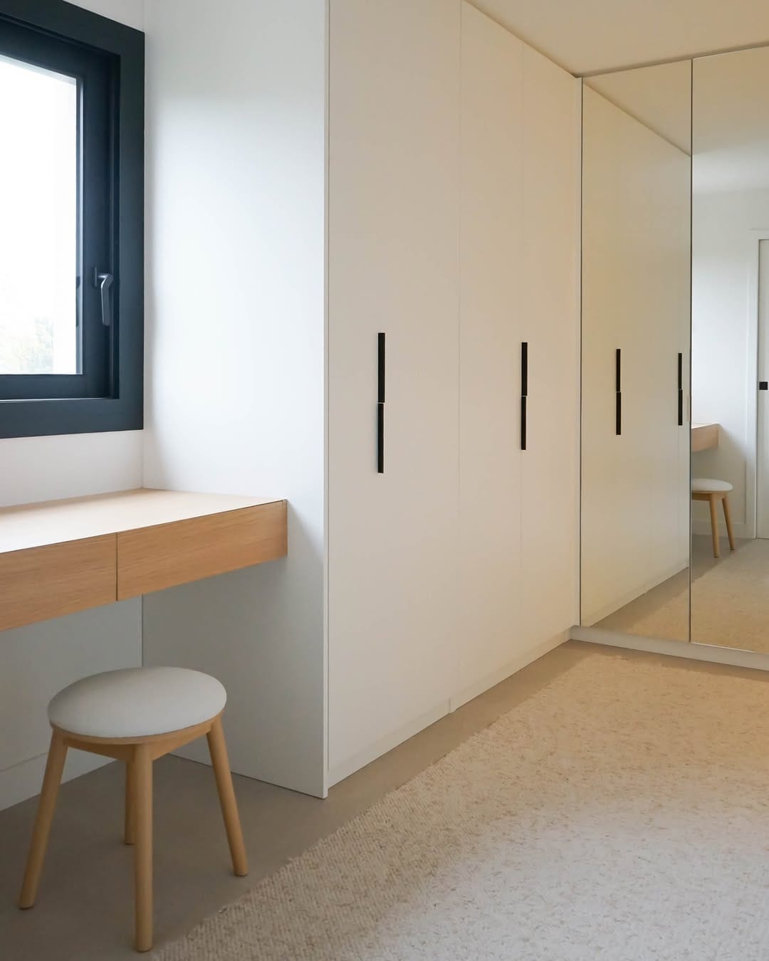 Post 6 by Atelier Aim on Instagram (image)