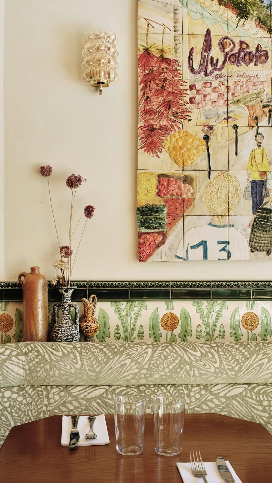 Post 2 by DOROTHÉE DELAYE on Instagram (video)
