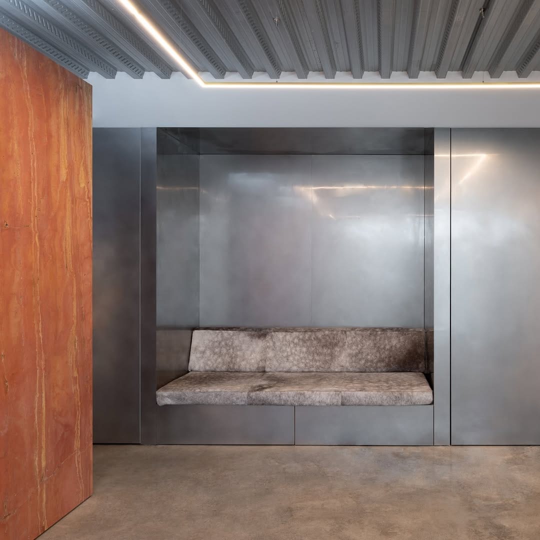 Post 7 by DAS Studio on Instagram (carousel)