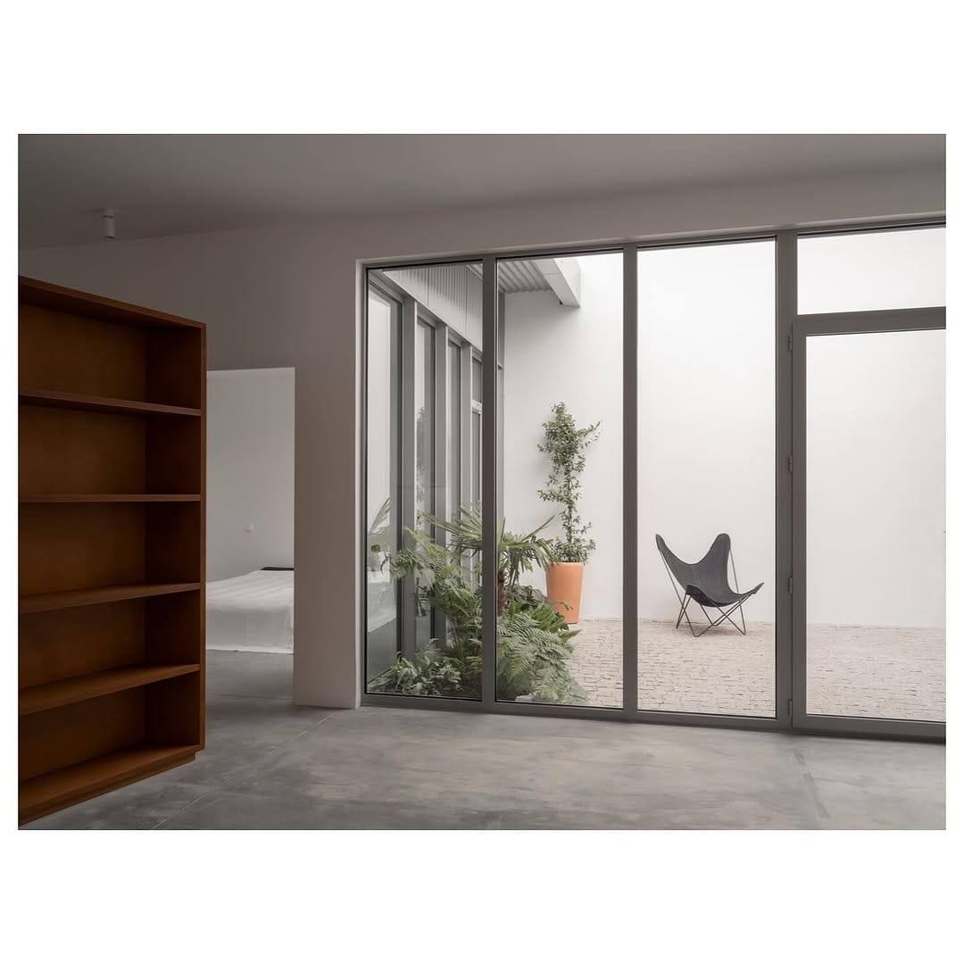 Post 10 by les ateliers permanents on Instagram (carousel)