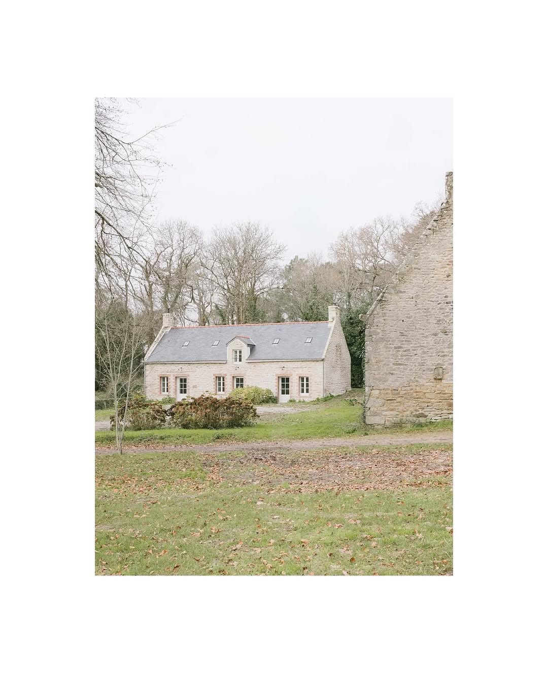 Post 6 by les ateliers permanents on Instagram (carousel)