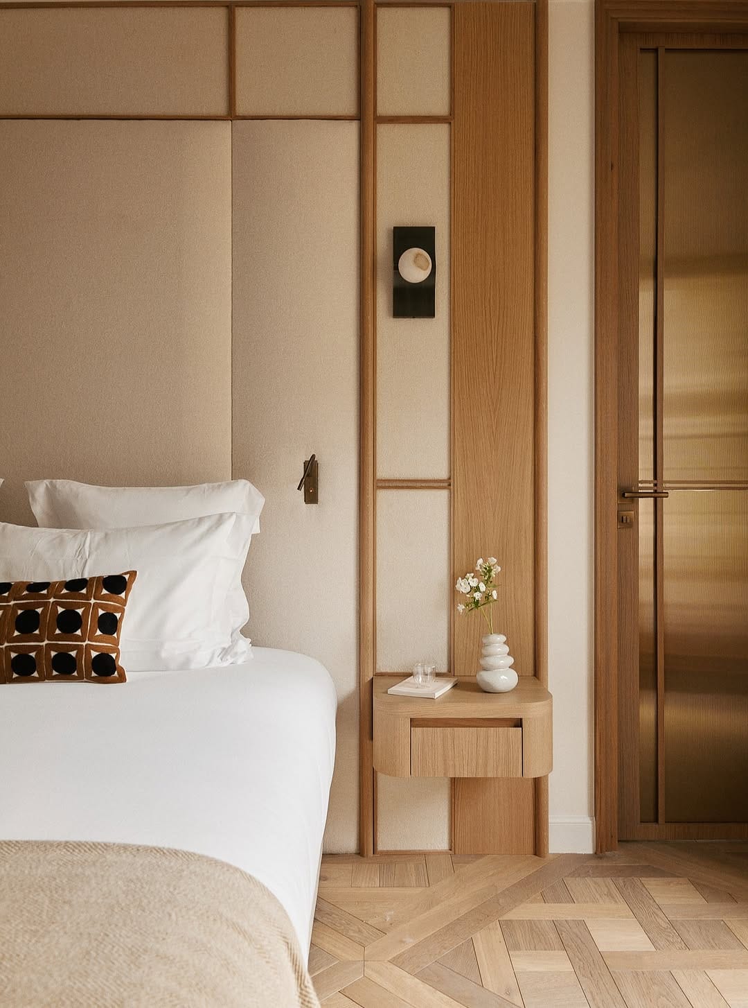 Post 1 by SARAH DRAY on Instagram (image)