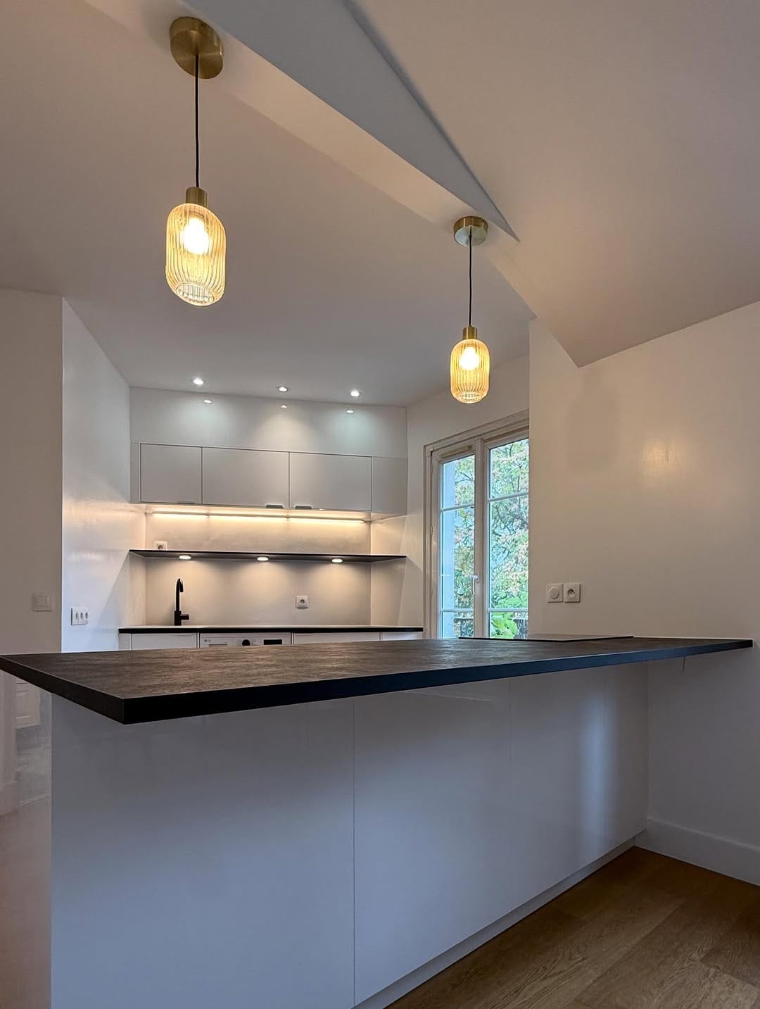 Post 4 by DESIGN HOME on Instagram (carousel)