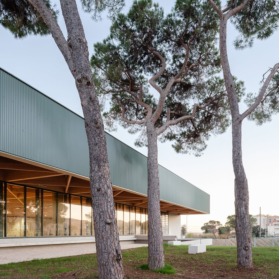 Post 4 by Huit et demi architectes on Instagram (carousel)