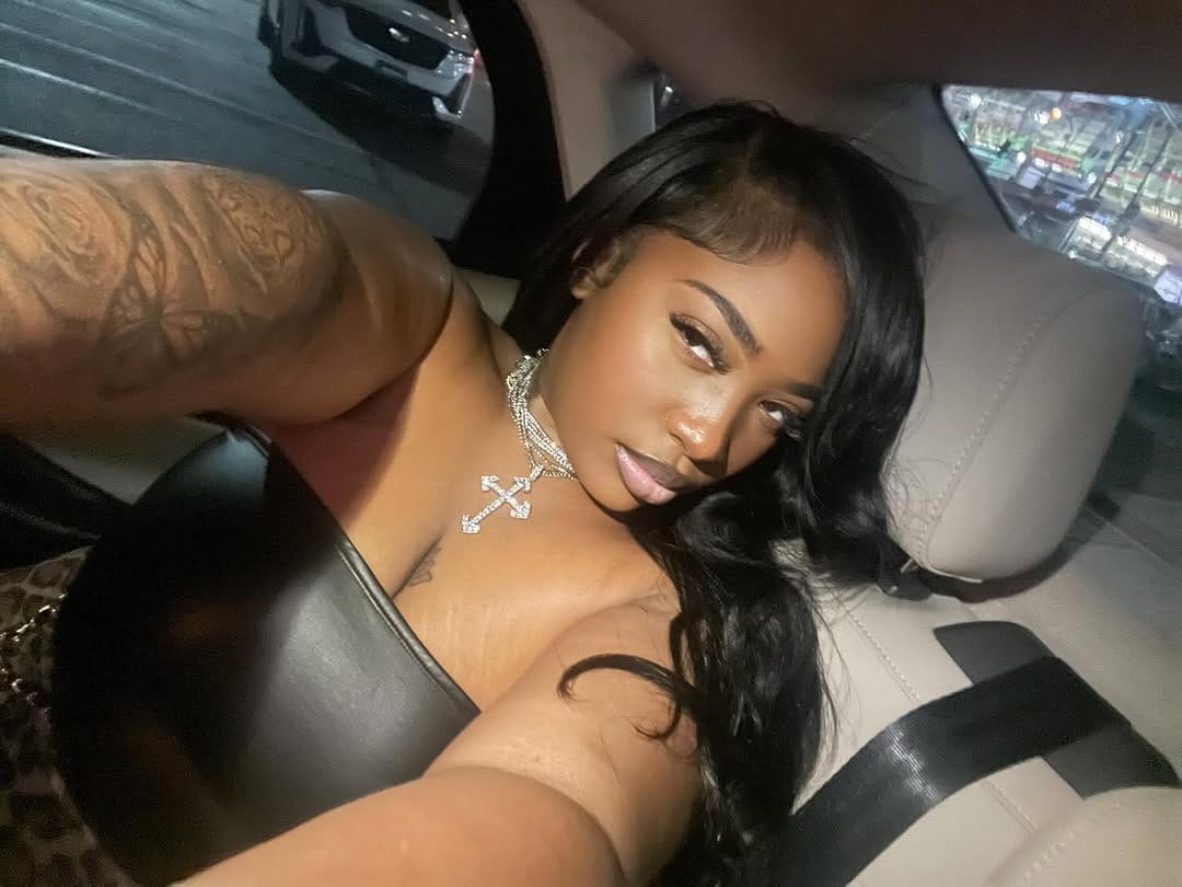 Post 1 by 𝓛𝔂𝓻𝓲𝓬 𝓓𝓻𝓮𝓪𝓶 𝓜𝓸𝓶 on Instagram (carousel)