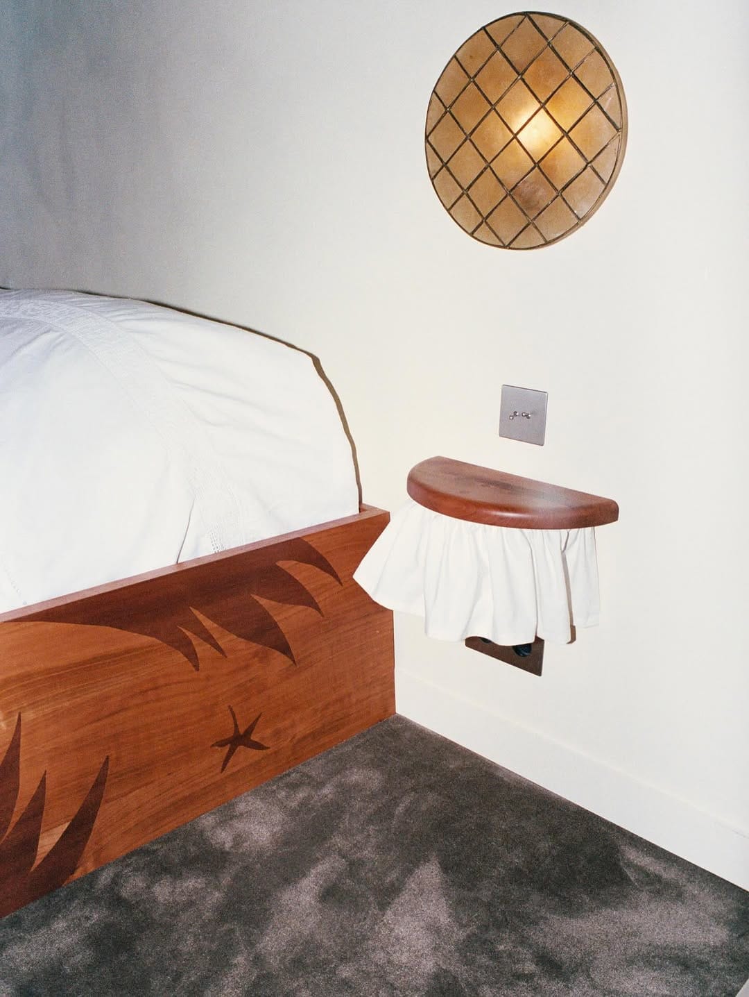 Post 10 by Betyle Studio on Instagram (carousel)