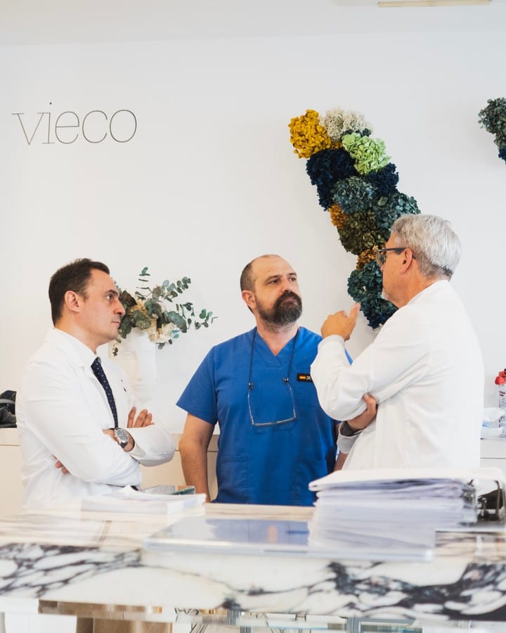 Post 4 by CLINICA VIECO on Instagram (image)