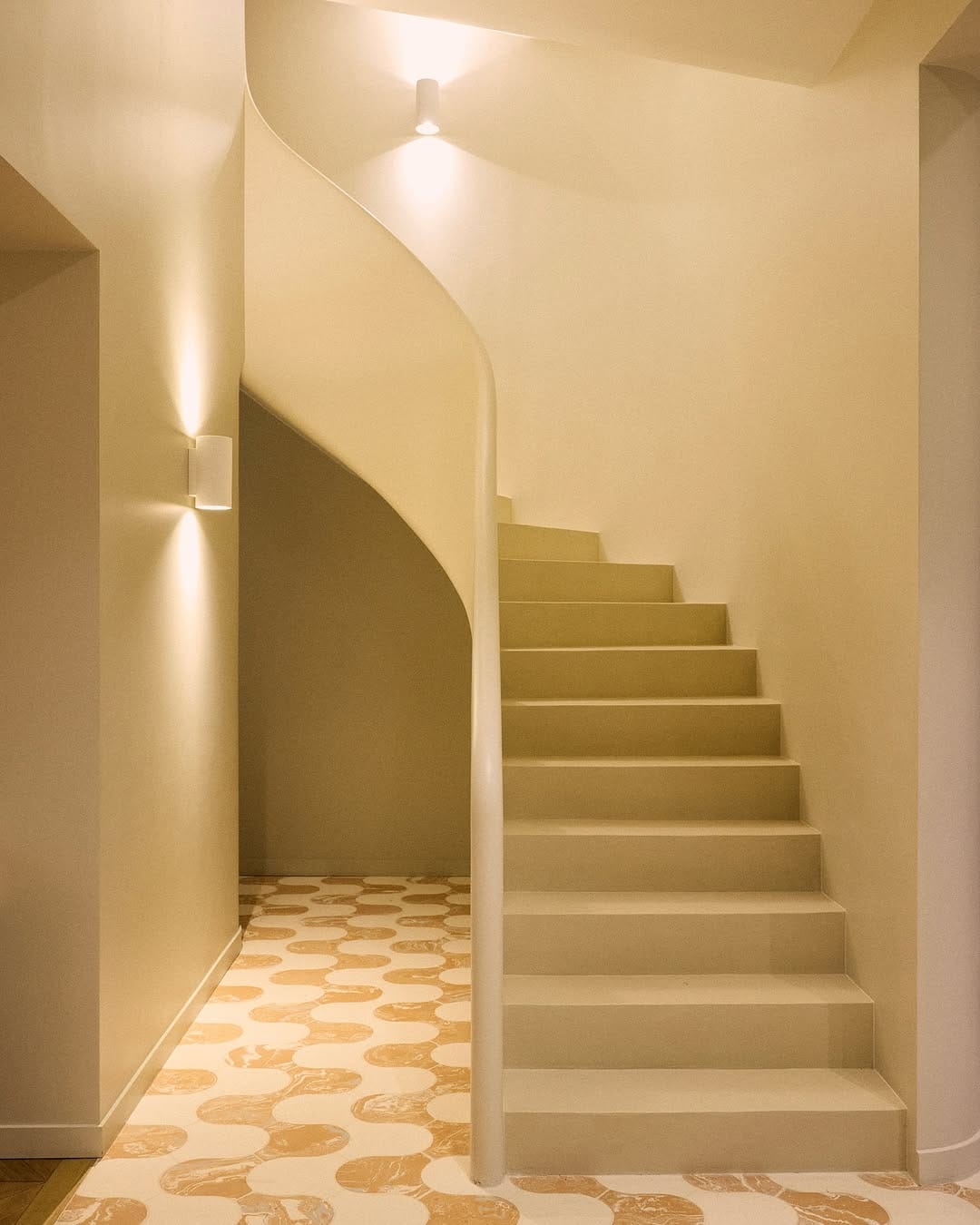 Post 3 by STUDIO MARGAUX SLOWEY on Instagram (image)